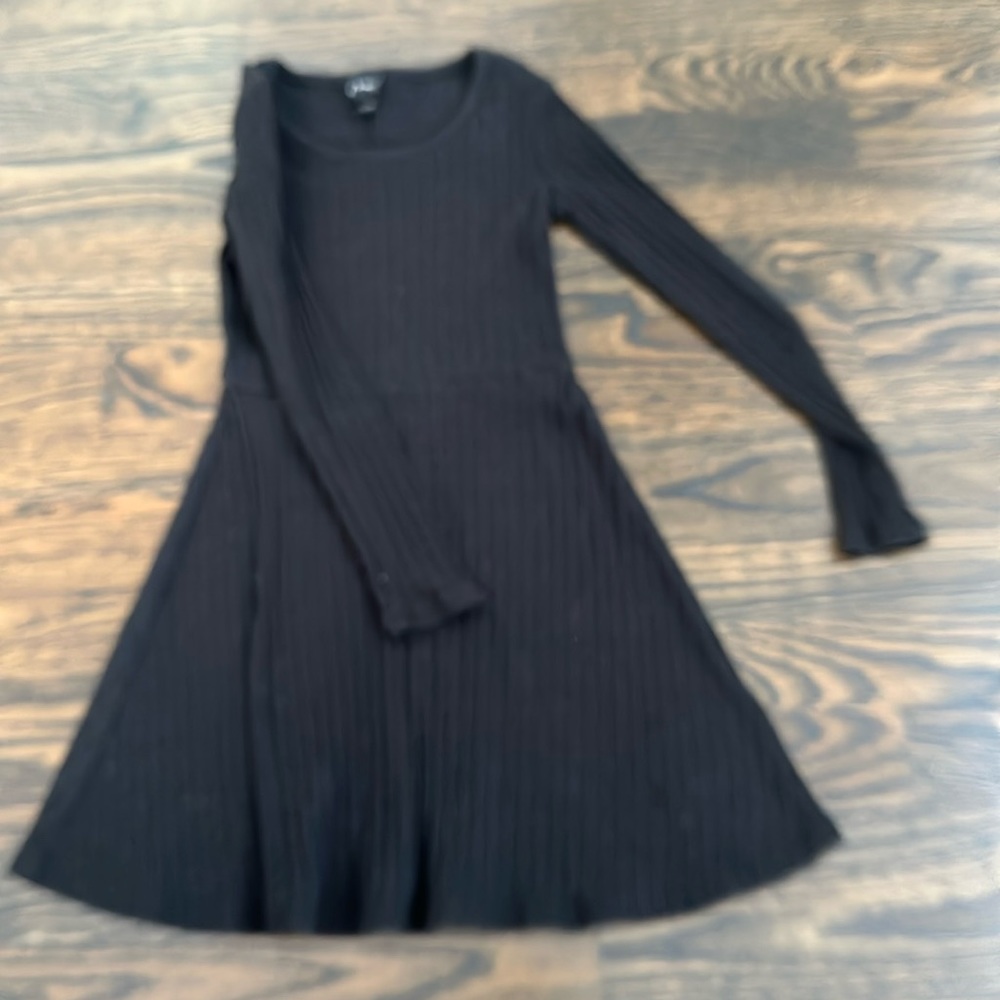 Art class black little girls dress size S-6/6x. Worn one time. Great condition.